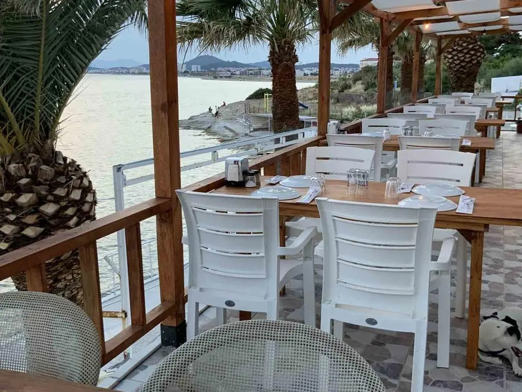 Elma Beach Bungalow