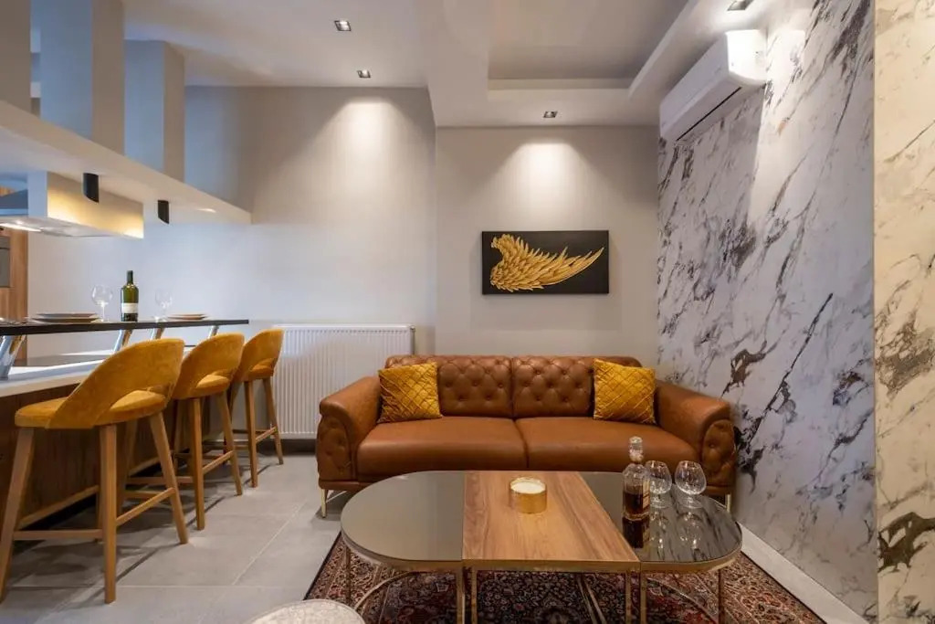 Maison De Luxx A8 Central