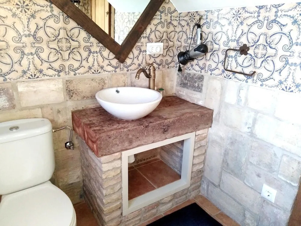 Villa With 4 Bedrooms in Hornachuelos, With Wonderful Lake View, Private Pool, Furnished Garden