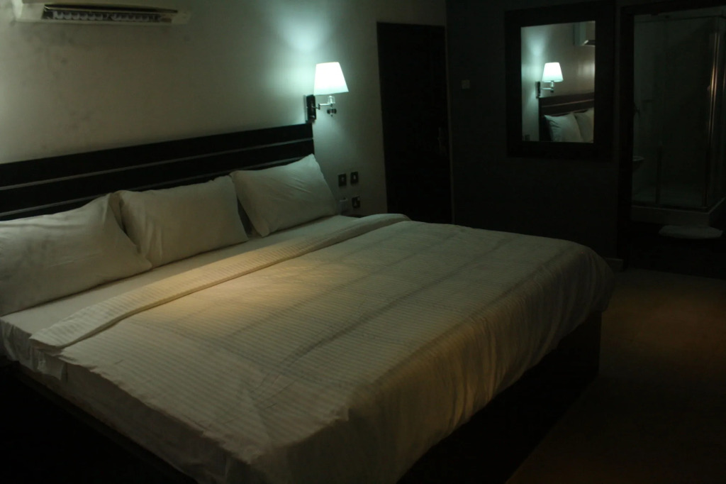 Reliance Royal Suites