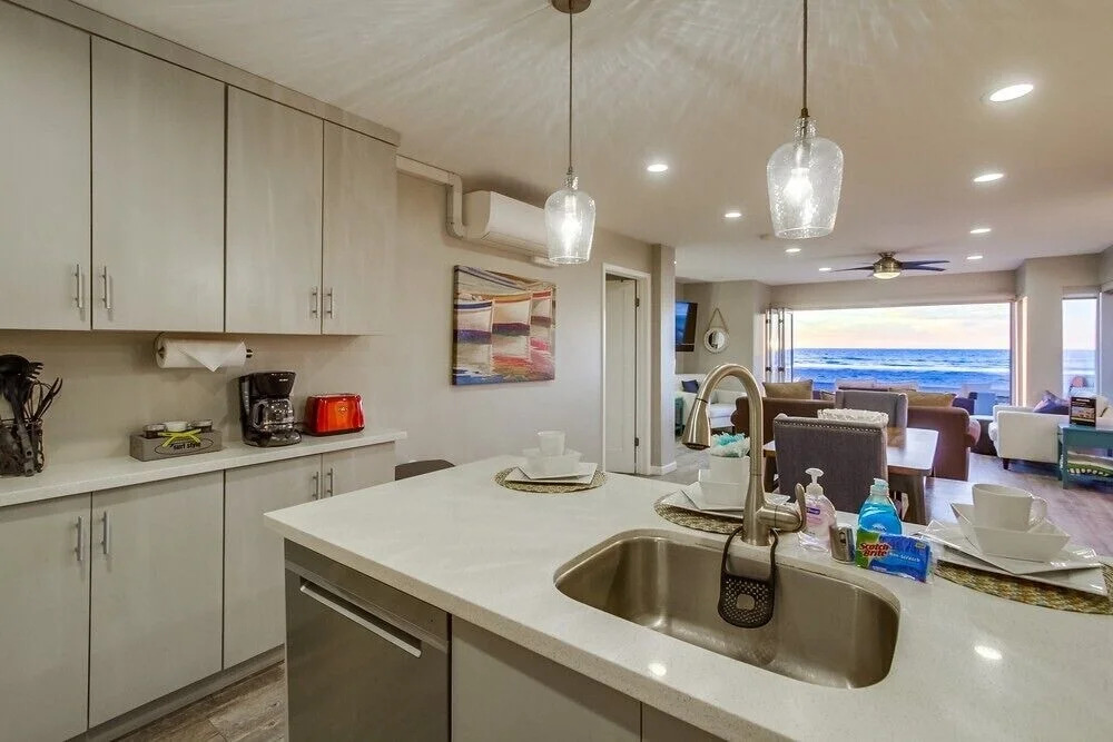 Beachside Getaway I 2 Bedrooms 2 Bathrooms Condo