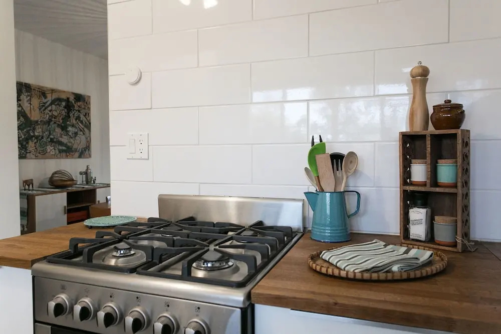 Casa de los Artistas 2 BR by Casago
