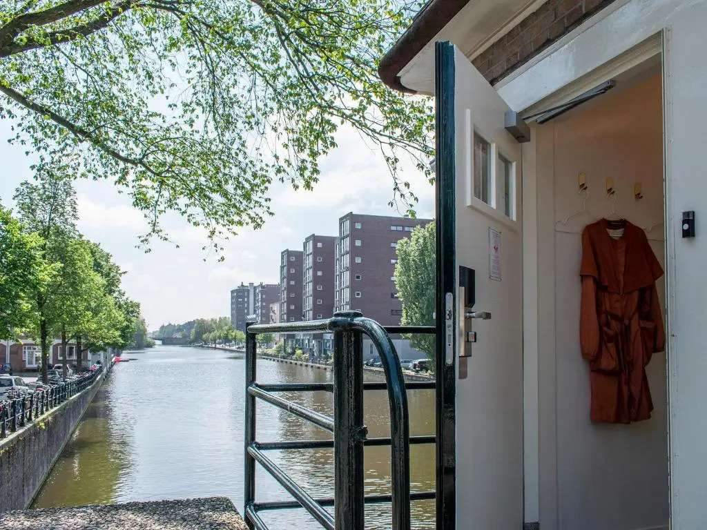 SWEETS - Van Hallbrug