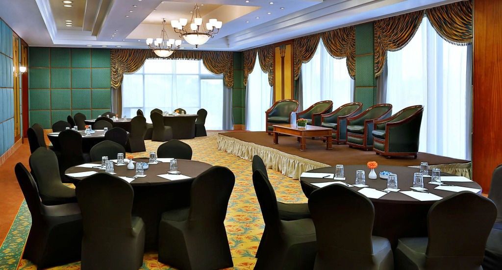 Курортный отель Hilton Pyramids Golf