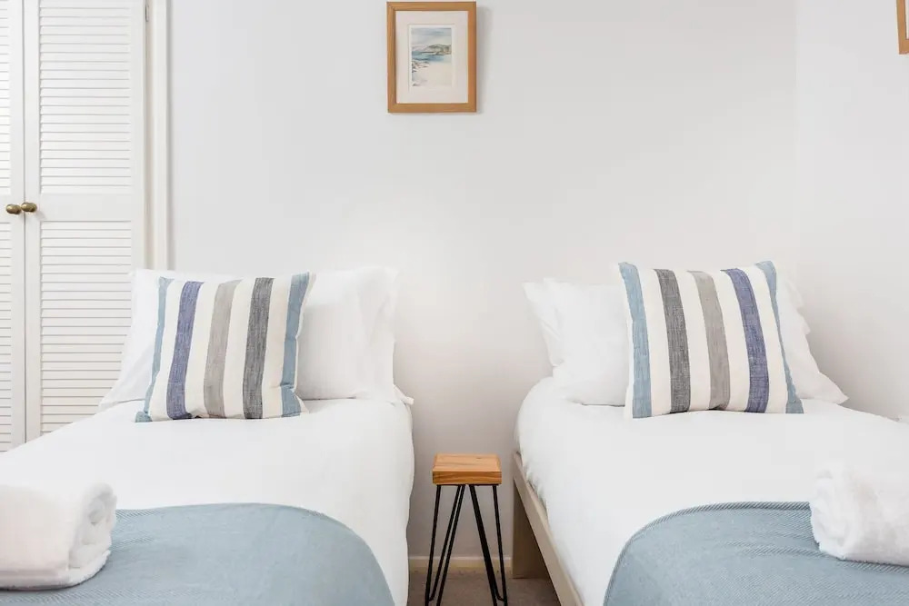 Bright Central Apartment