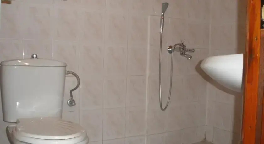 Hotel Los Dos Gallos (Dvata Petela)