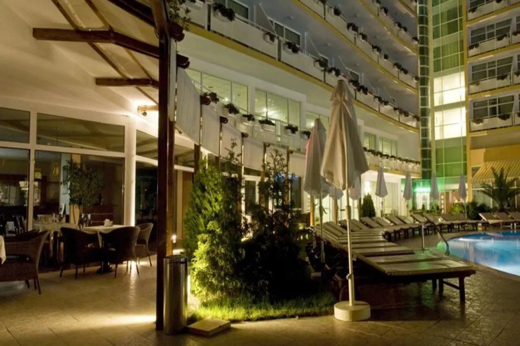 Grand Hotel Oasis