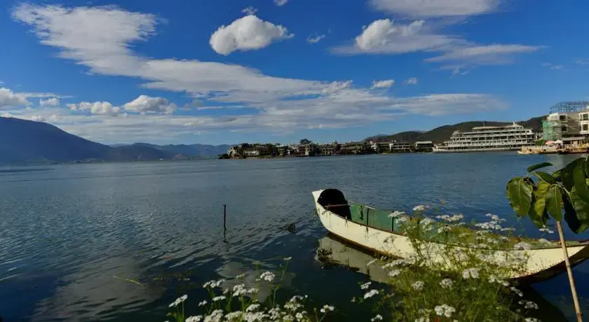 Valen Moon Resort