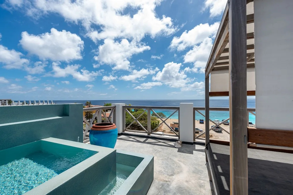 Bloozz resort Bonaire