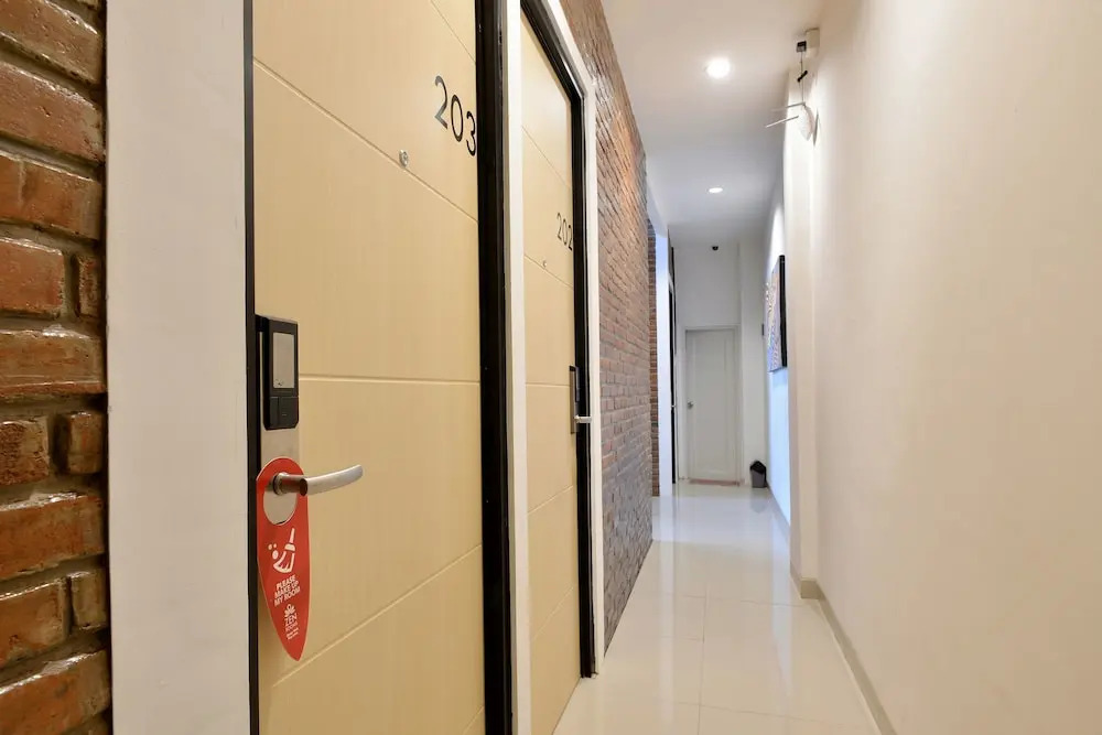 ZEN Rooms Near Mall Buaran