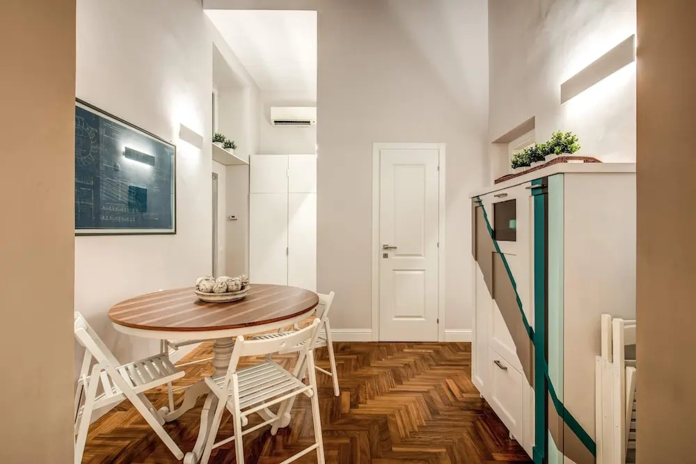 Travel & Stay - Scala