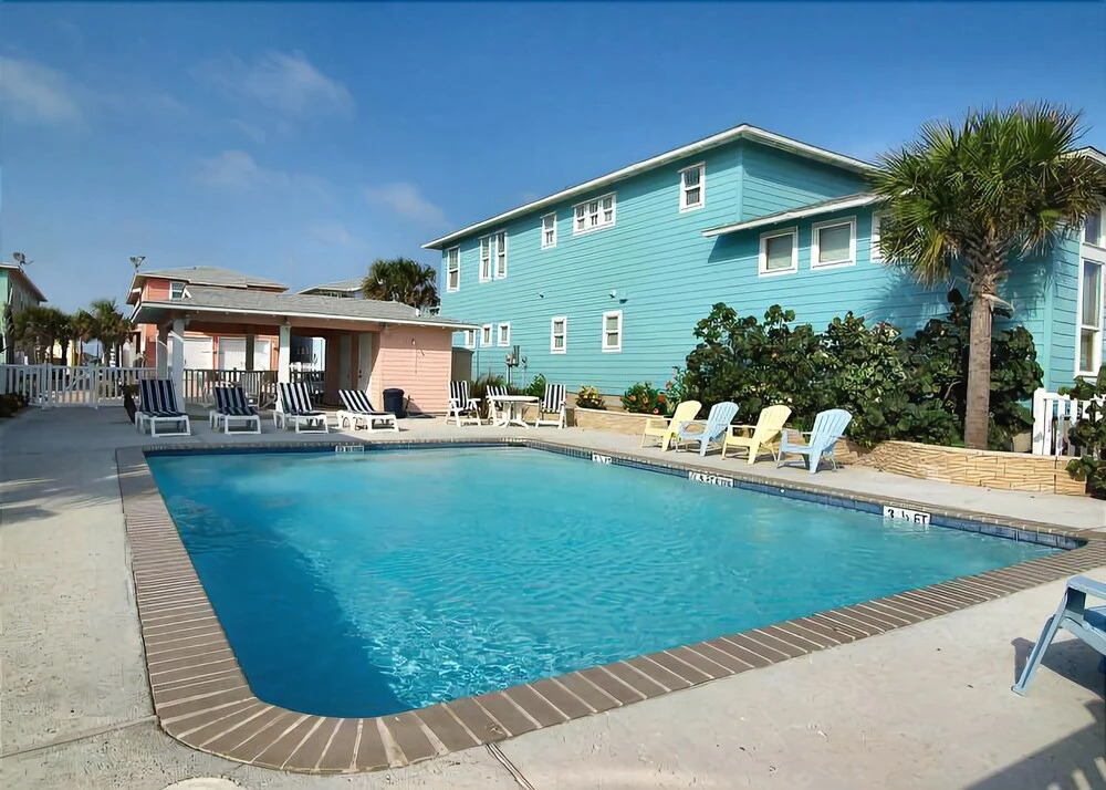 Port A Paradise 66 by RedAwning