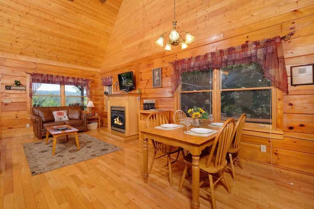 Ultimate Seclusion 1 Bedroom 2 Bathrooms Cabin