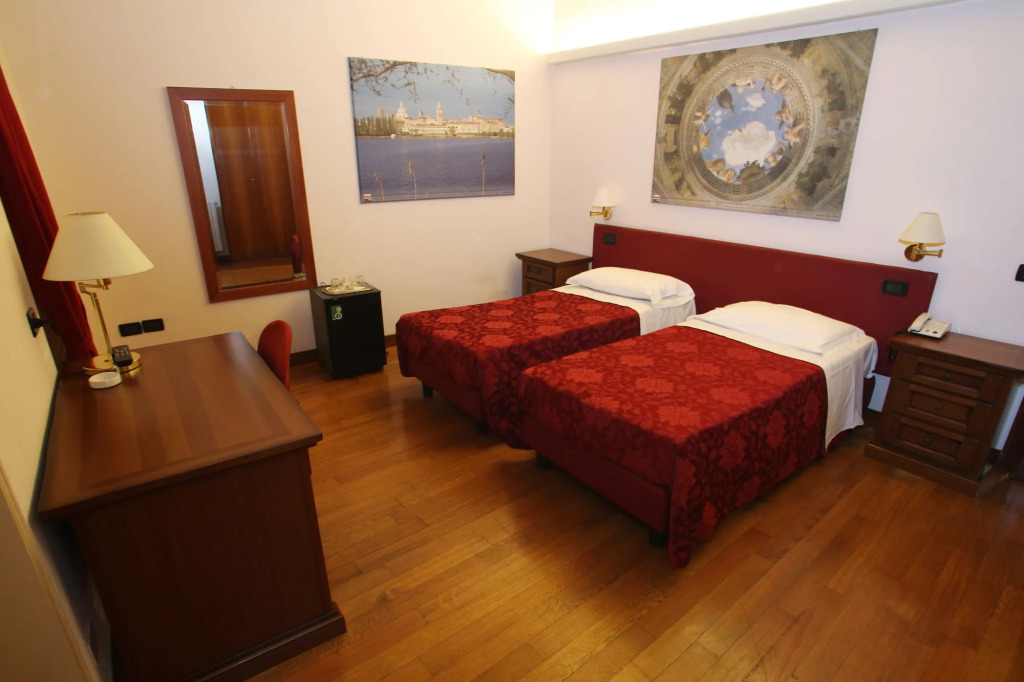 Hotel Antica Dimora, MantegnaHotels