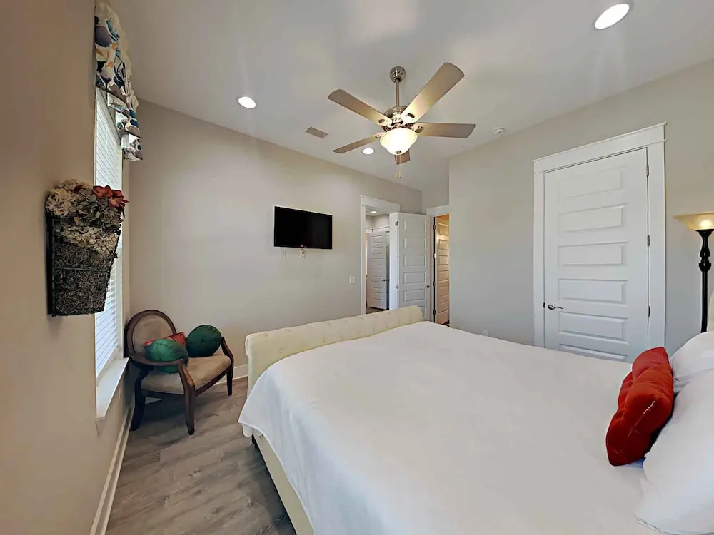 Sunshine Vacation Home