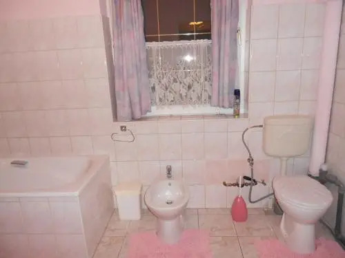 Halasi Szallashely