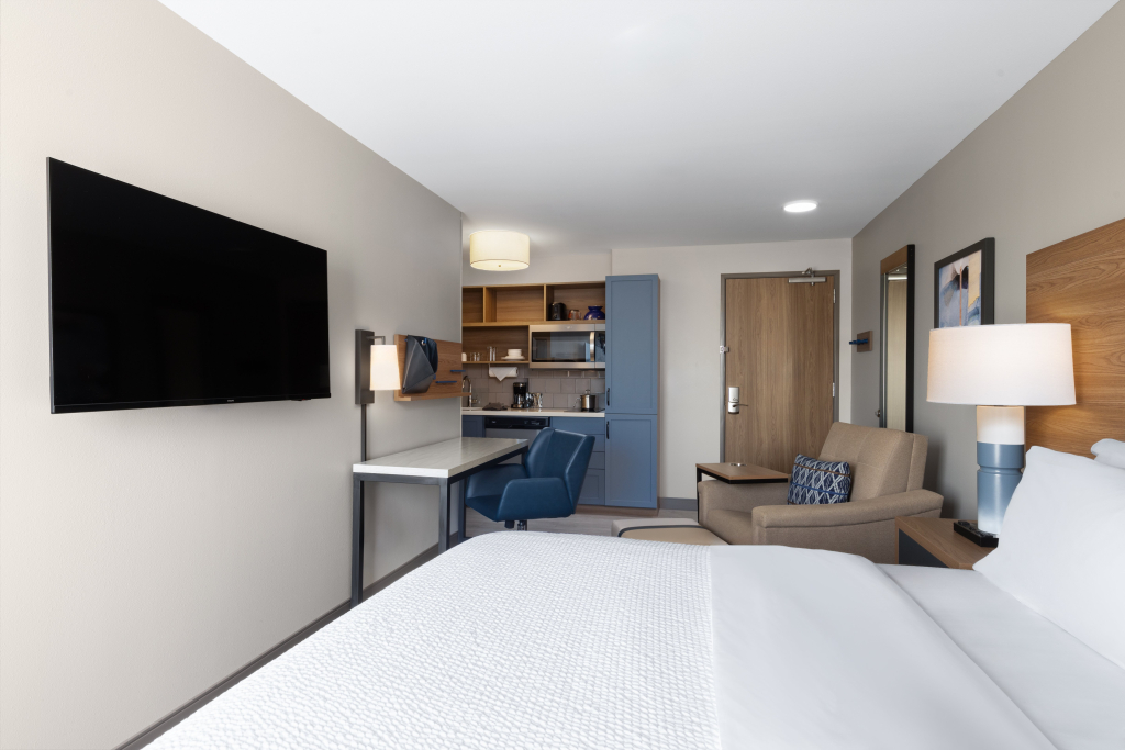 Candlewood Suites McPherson by IHG