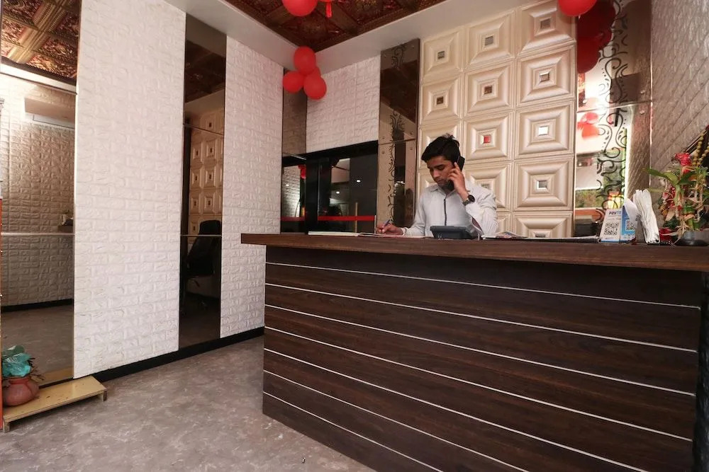 OYO 22826 Hotel Sheltear & Resturant