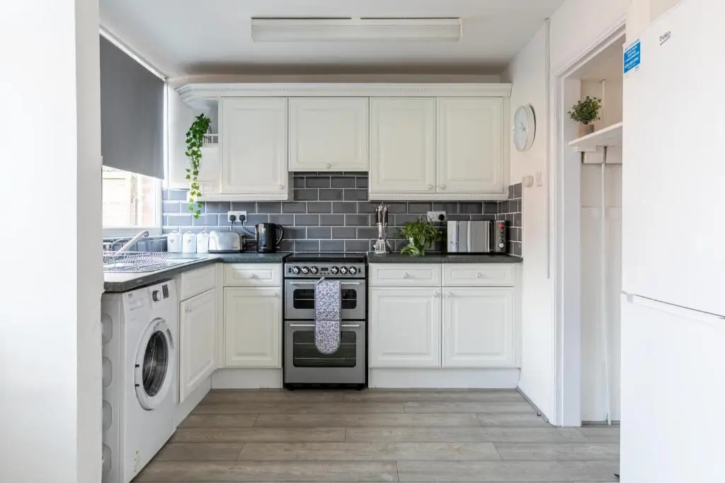 Stylish House & Work and Leisure inc FREE Parking & BHX Airport by ComfyWorkers