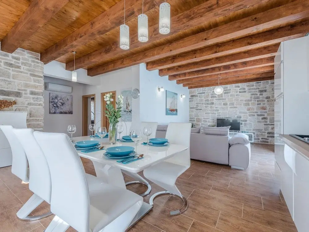 Private Pool Villa in Suko an