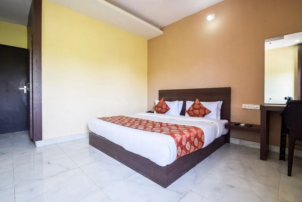 OYO 19032 Hotel Ambay Palace