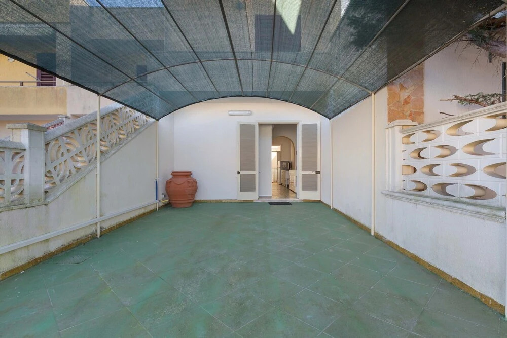2689 Dalia House by Barbarhouse