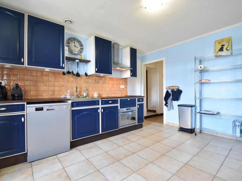 Holiday Home in Grury With Pool & Garden