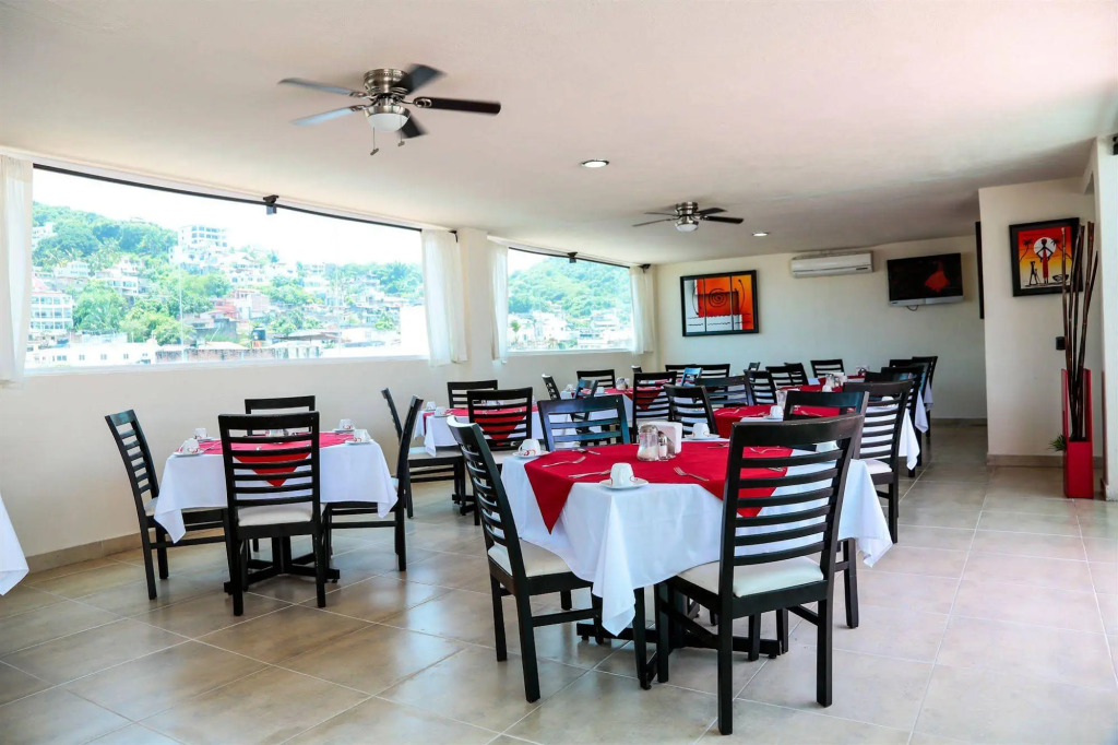 Hotel Portonovo Plaza Malecon