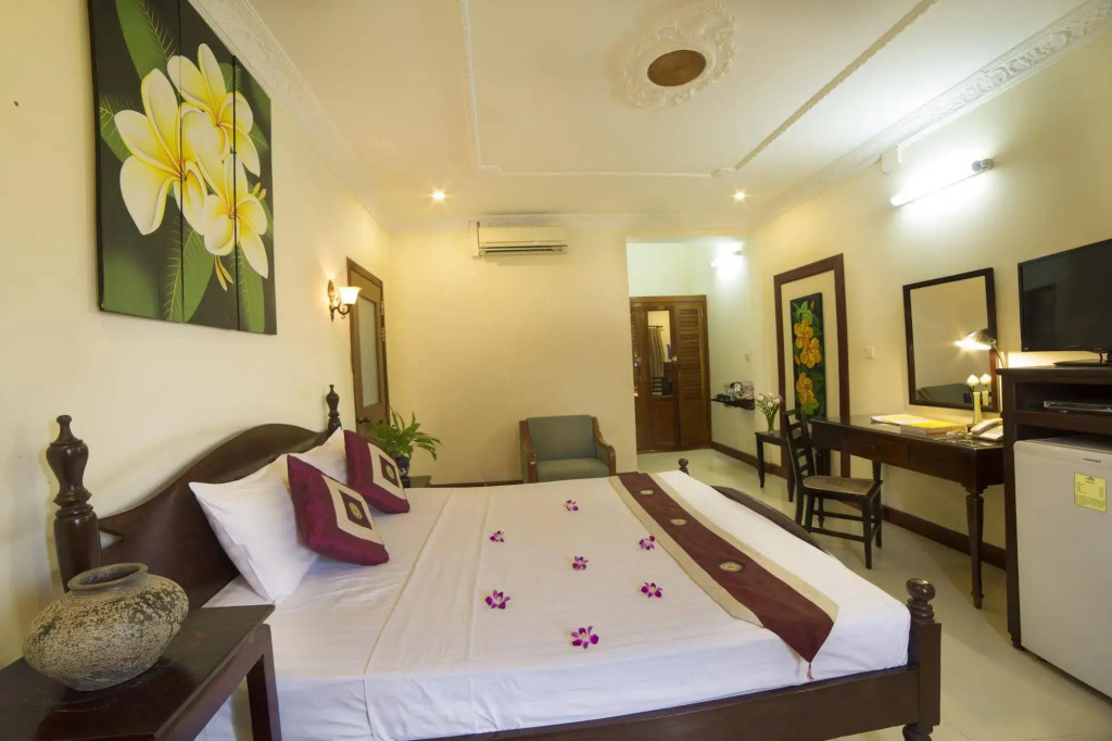 Milan Hotel & Restaurant