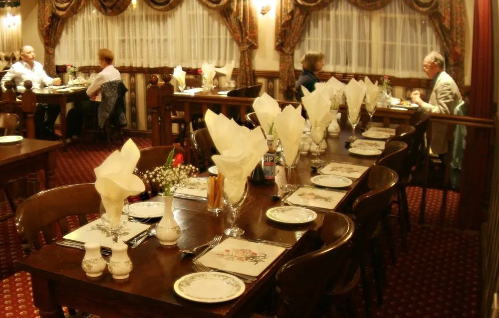 The Town & Country Lodge
