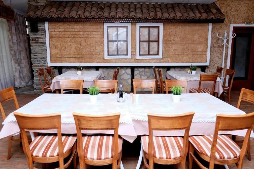 Rodopi Hotel