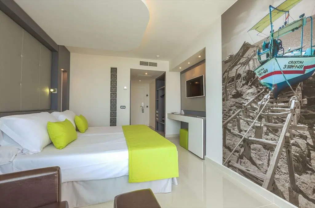 Sirenis Hotel Tres Carabelas & SPA