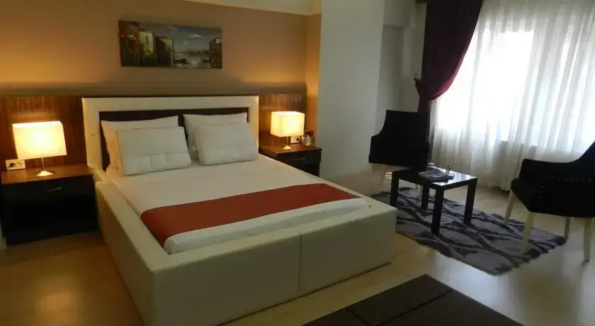 Simal Airport Suites