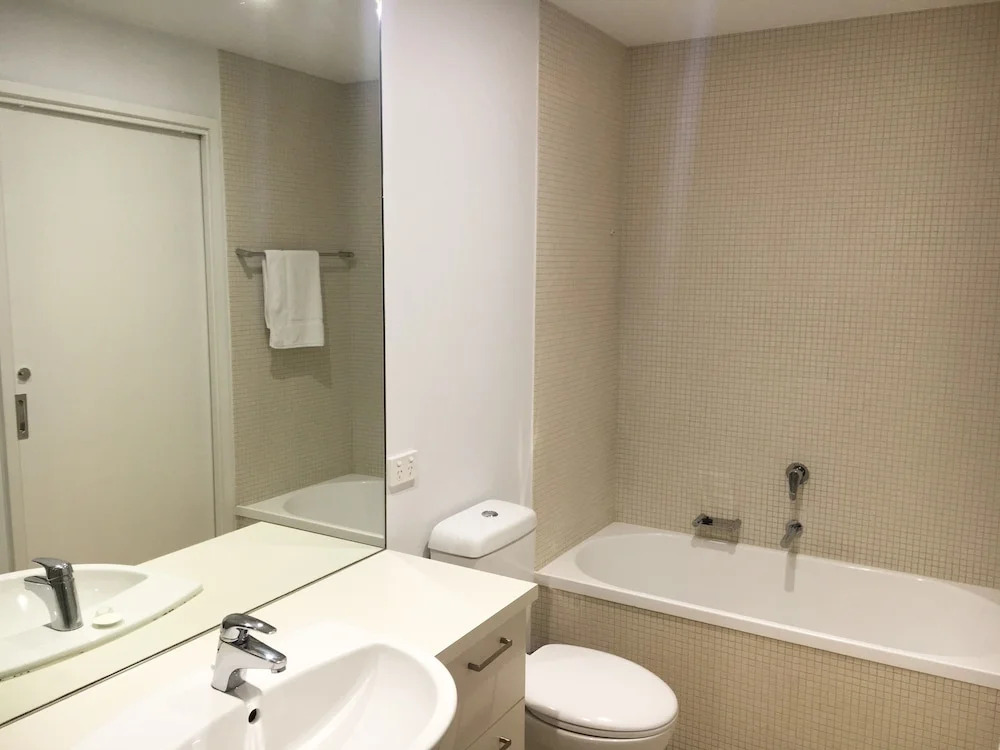 Docklands Private Collection - City Harbour Apartments