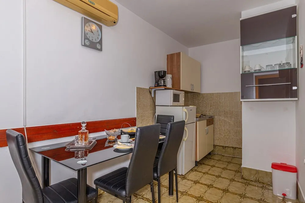 Apartments Pilas