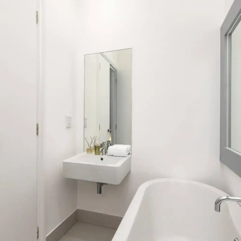 Marine Parade Sea View 2-bedroom Apartment