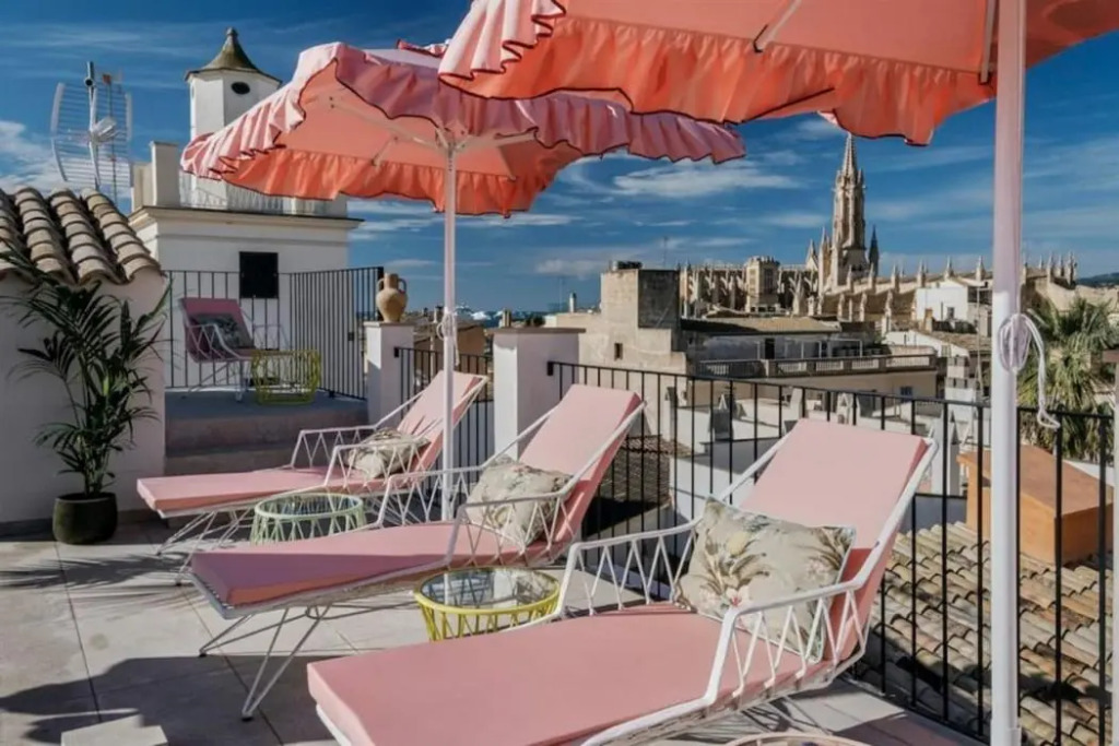 Отель Samaritana Suites