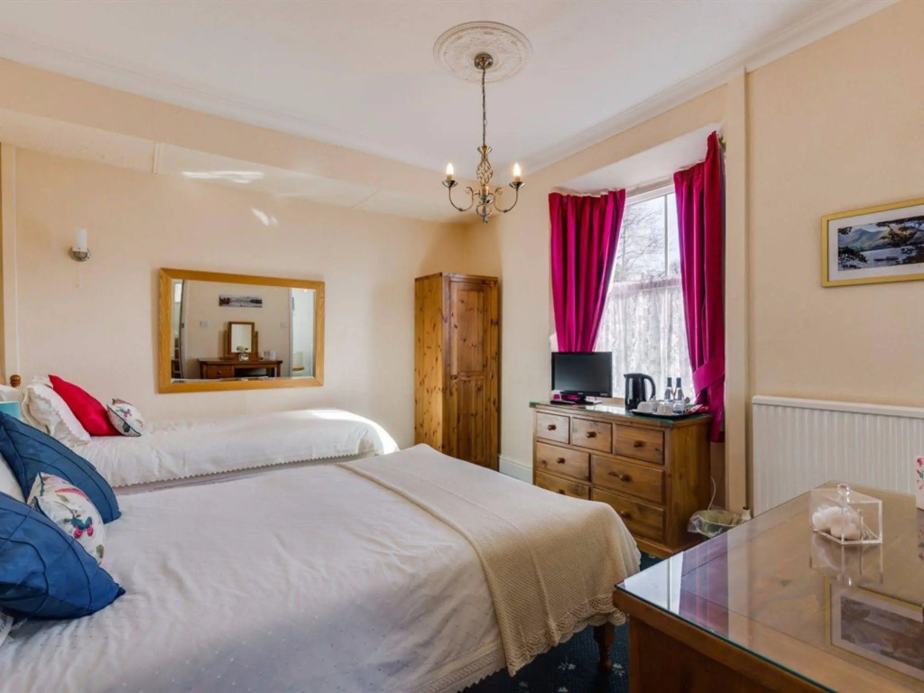 Lindisfarne House - Guest house