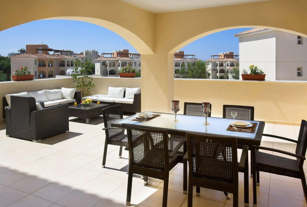 St Nicolas Elegant Residence