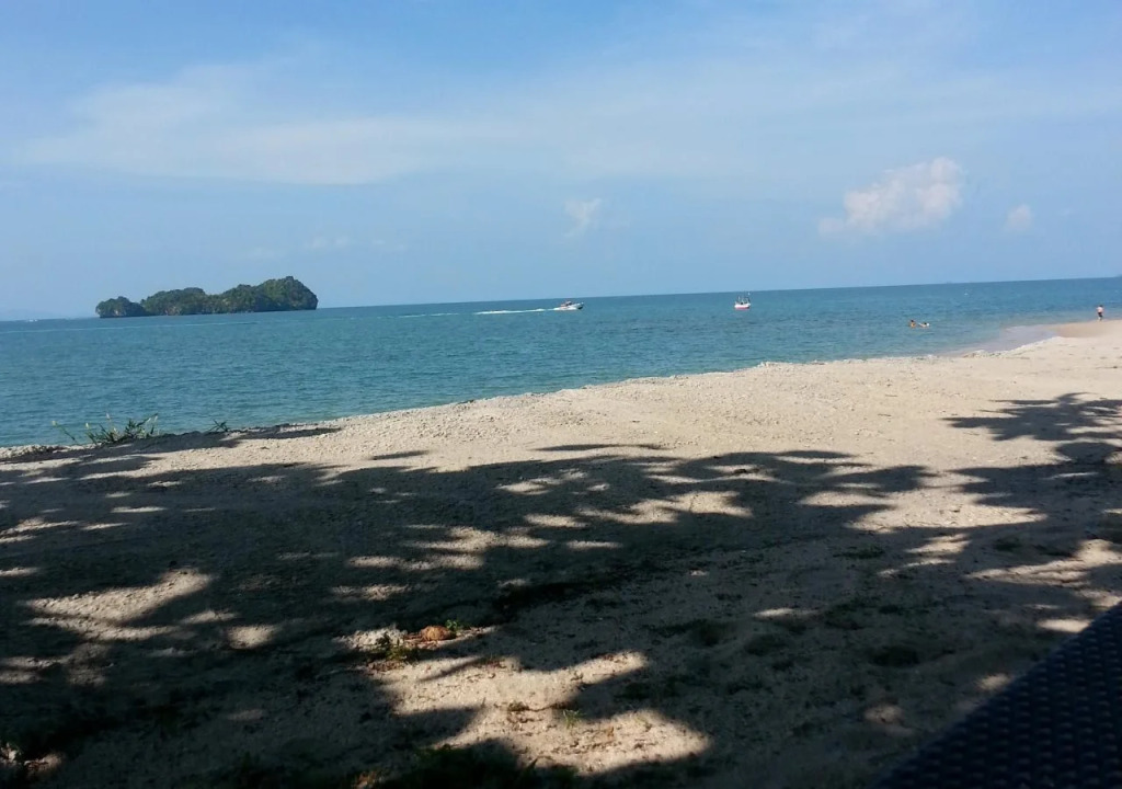 Labu Labi Residence