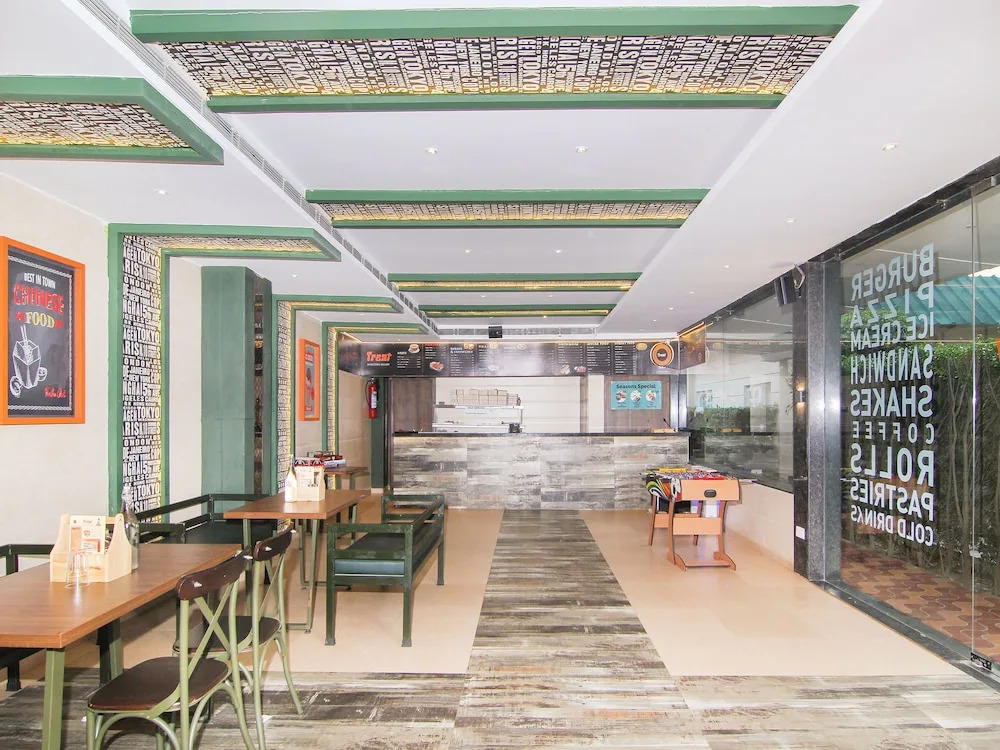 OYO 2376 Bellevue Hotel