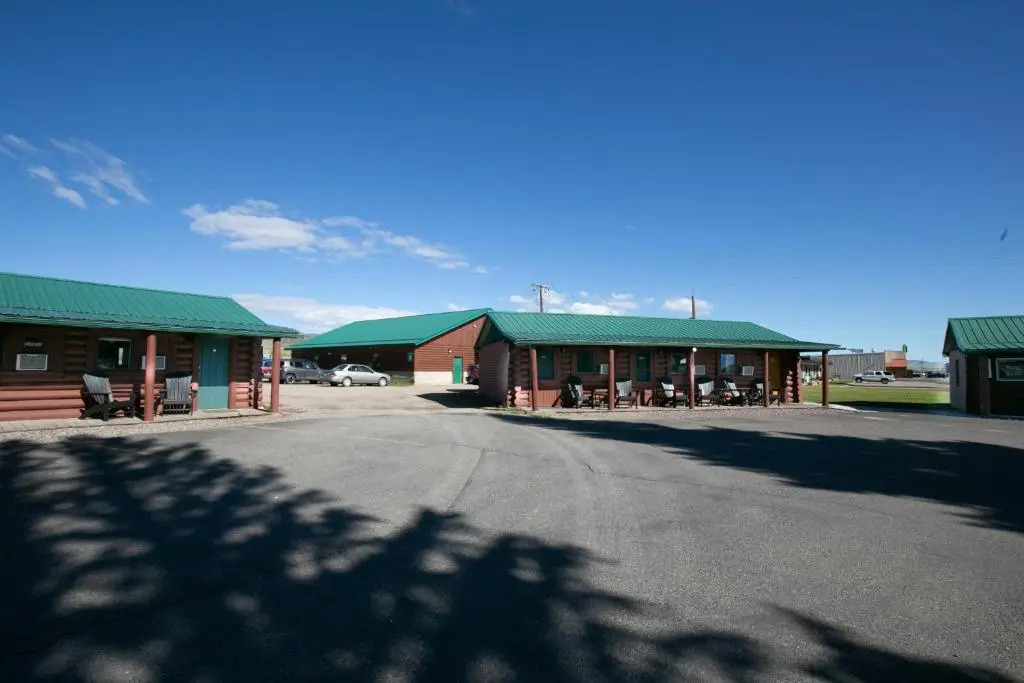 The Sportsmans Lodge