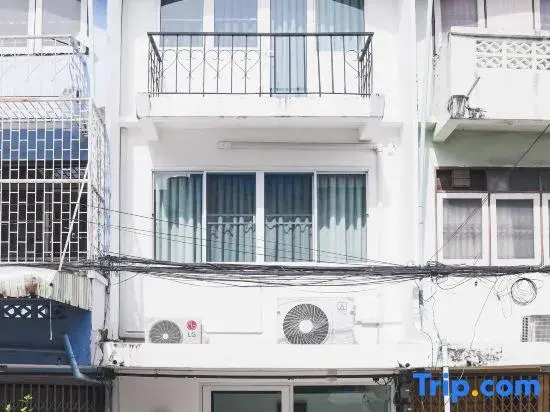 Nitichai place, Private Sukhumvit townhome-8PAX