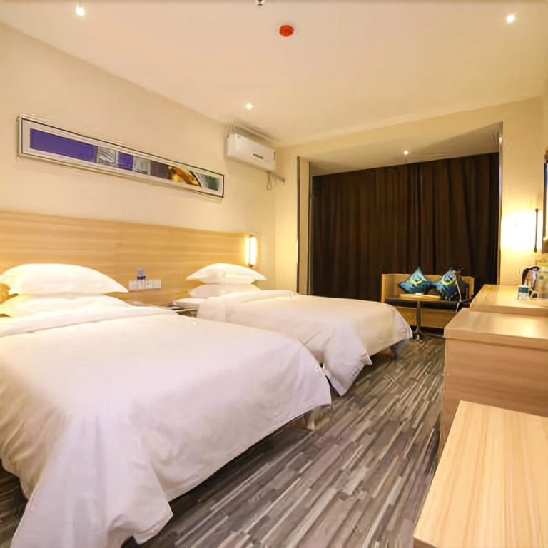 Yihao Hotel (Yichang Three Gorges Tourist Center Wanda Plaza Branch)