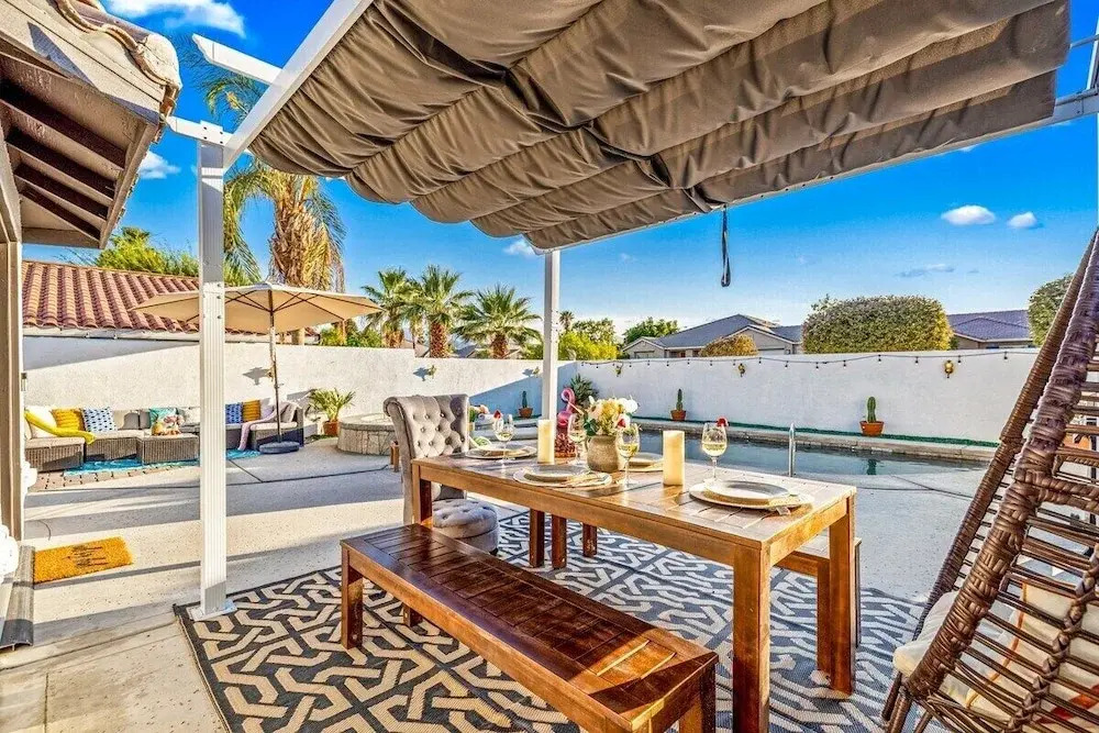Relaxing 4BR Retreat w/ Refreshing Pool