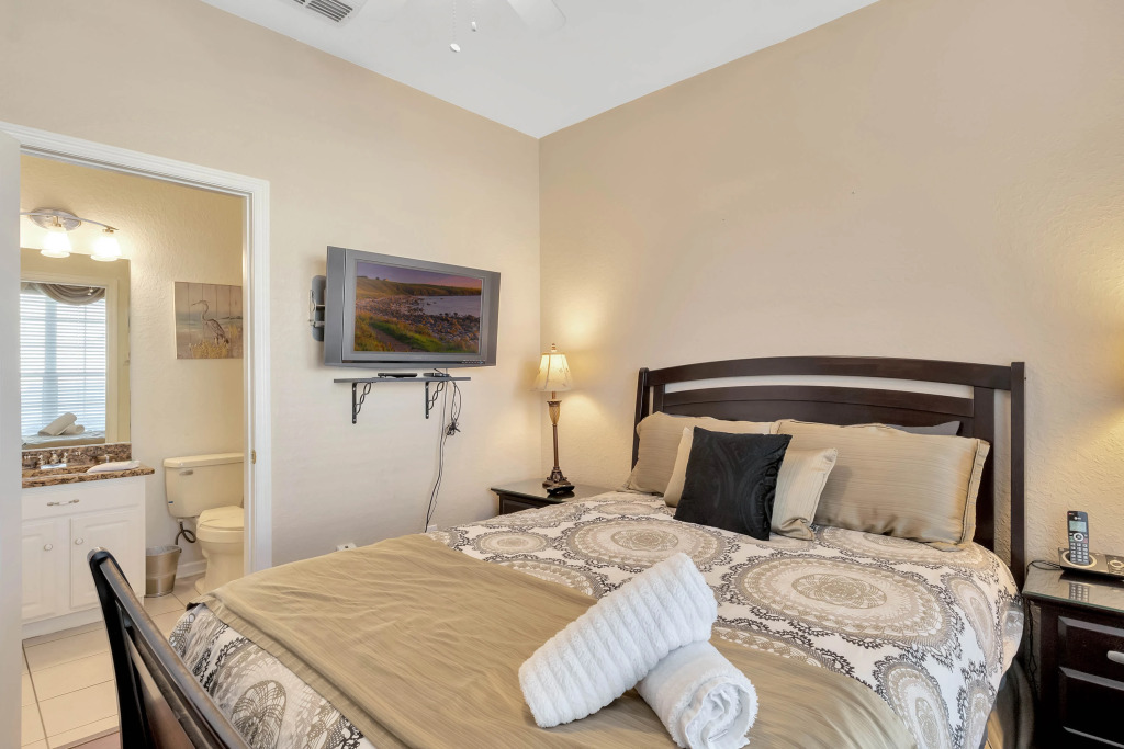 WH7642SKC - 3 beds pool home - Gated resort