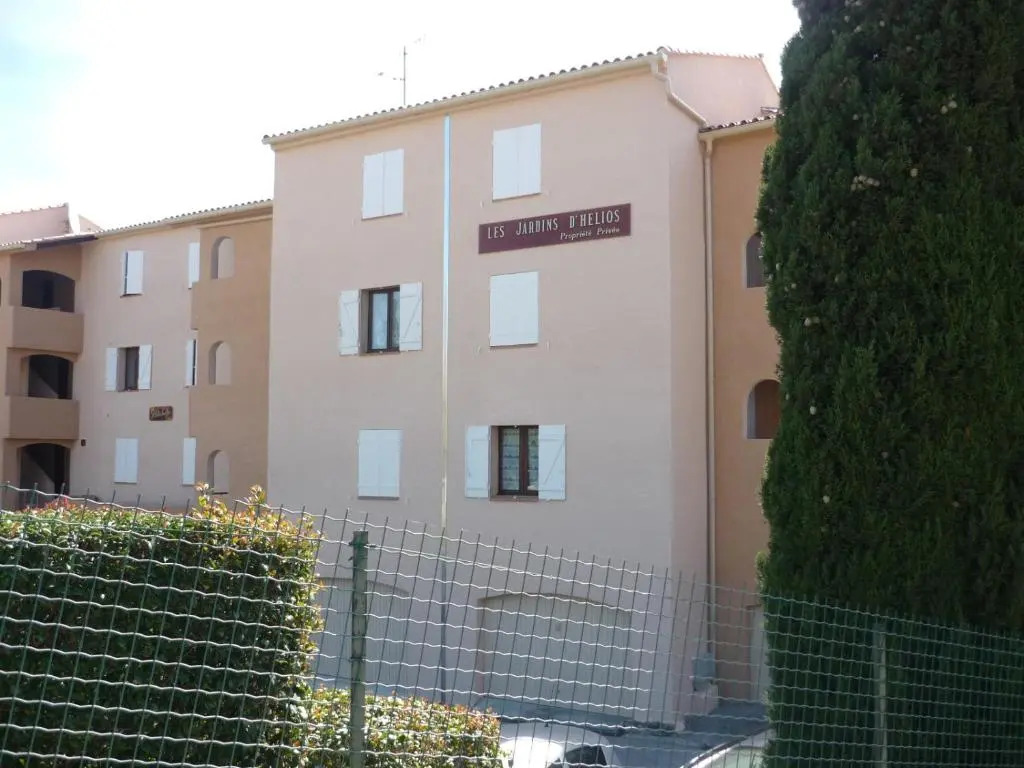 Studio CARQUEIRANNE