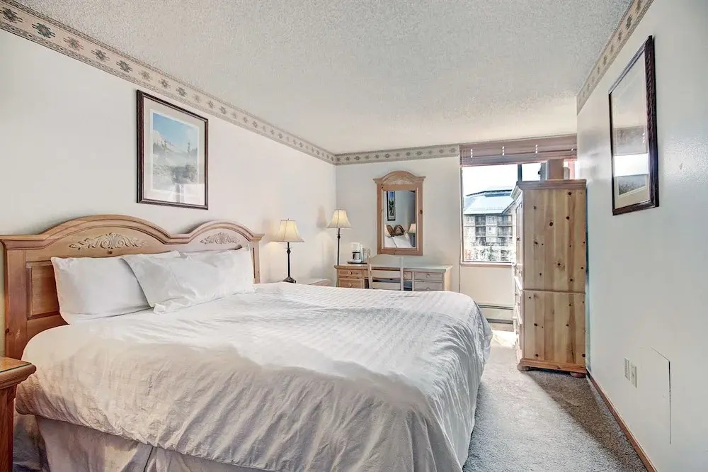 VS436H Village Square Studio Bedroom 1Bathroom Hotel Room