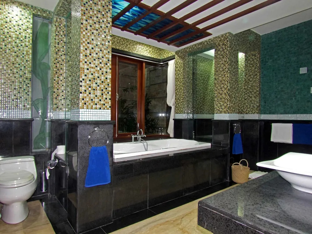 Dynasty Estate