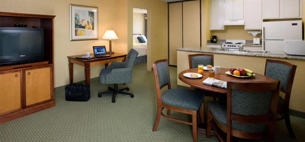 Sommerset Suites